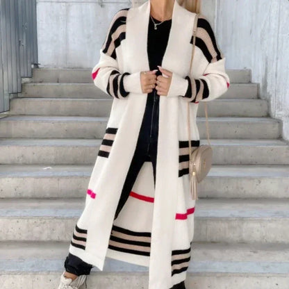 Cardigan élégant à rayures: confort et style assurés